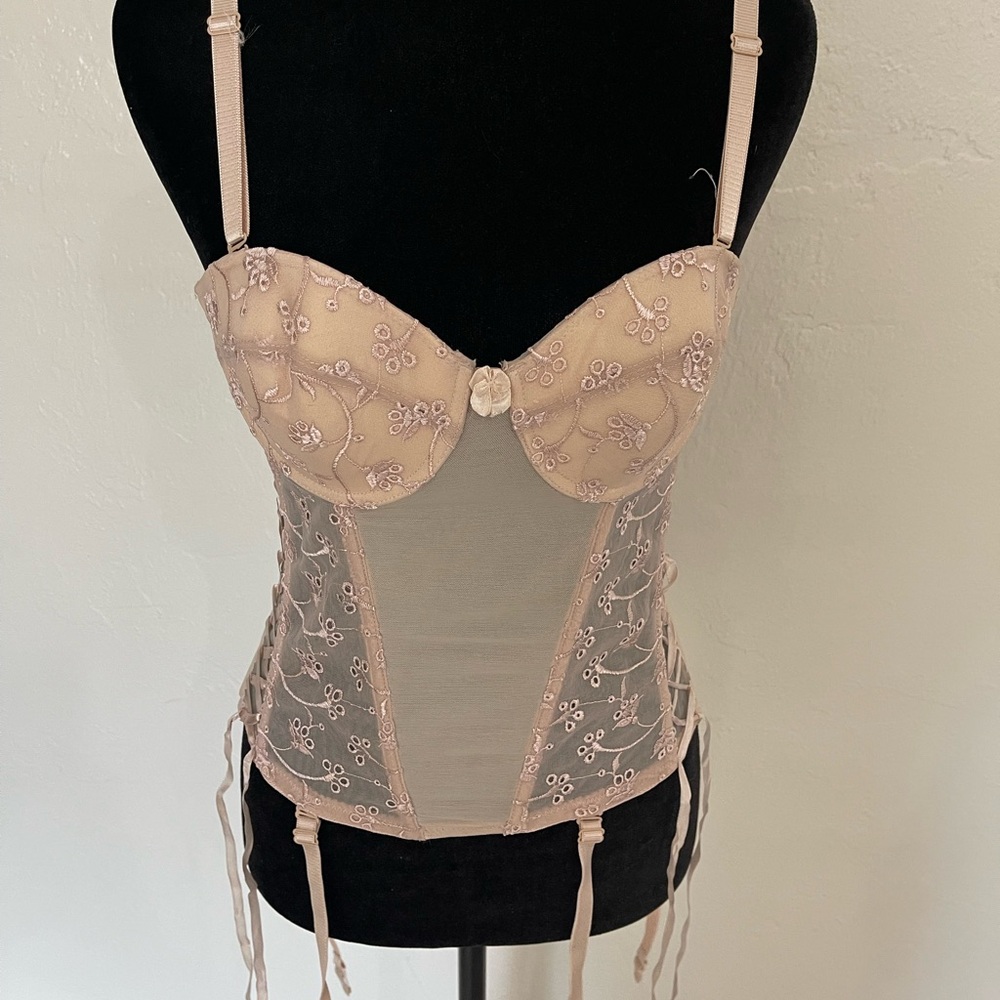 Vintage-Style Floral Embroidered Lace Corset Bustier - Size 36B